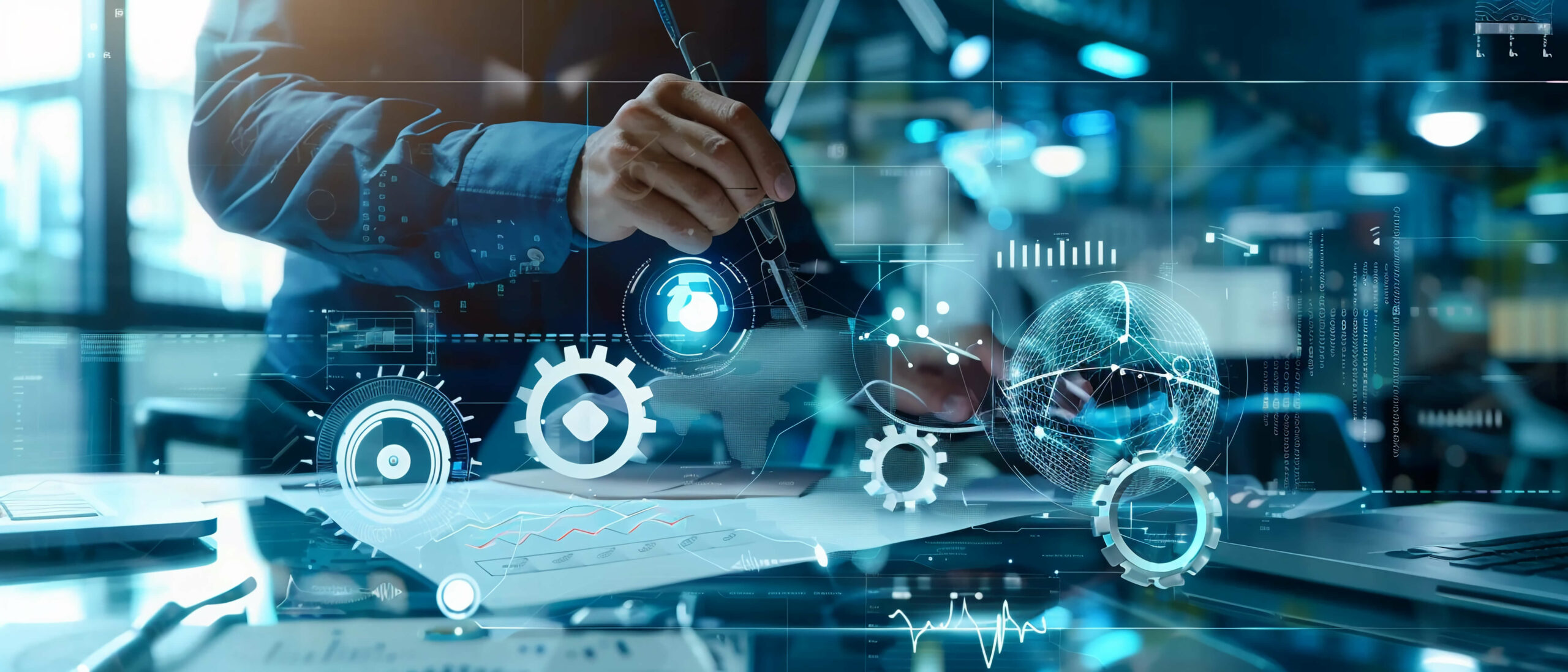 Un homme organisant les modules CRM de ServiceNOW